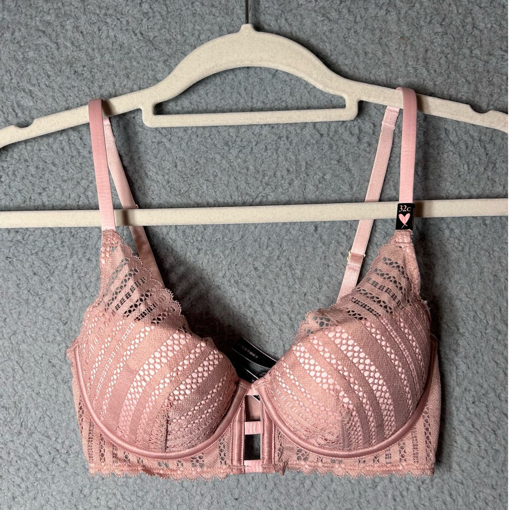Victoria's Secret Bra Womens 32C Pink‎ Luxe Lace Lightly Padded Plunge Bra  NEW